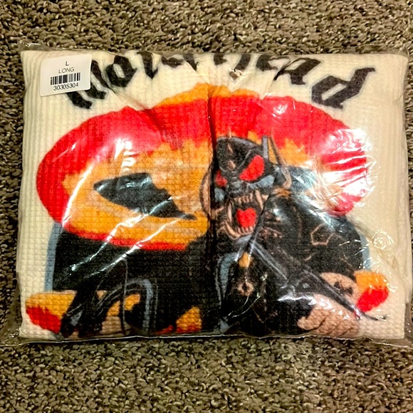 NEW & RARE Motörhead thermal long sleeve off white with black trim NWT women’s L - Picture 2 of 12